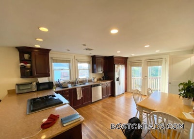 Mission Hill 5 Bed, 2 Bath Unit Boston - $8,500