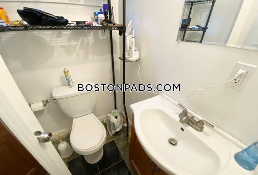 BOSTON - MISSION HILL - 5 Beds, 2 Baths - Image 8