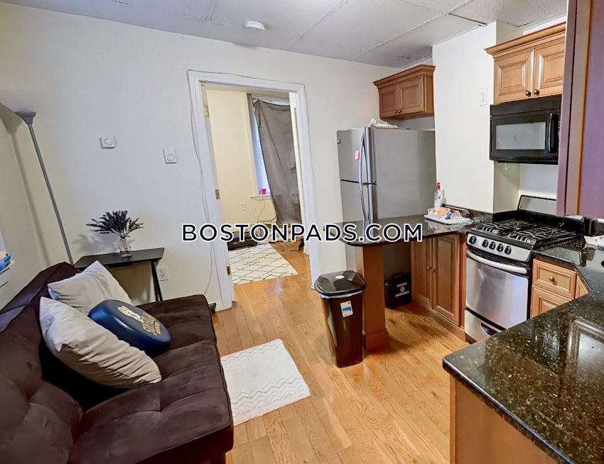 BOSTON - NORTH END - 2 Beds, 1 Bath - Image 1