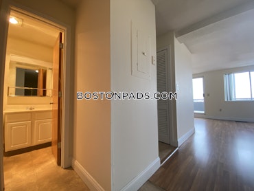 Boston - 2 Beds, 2 Baths