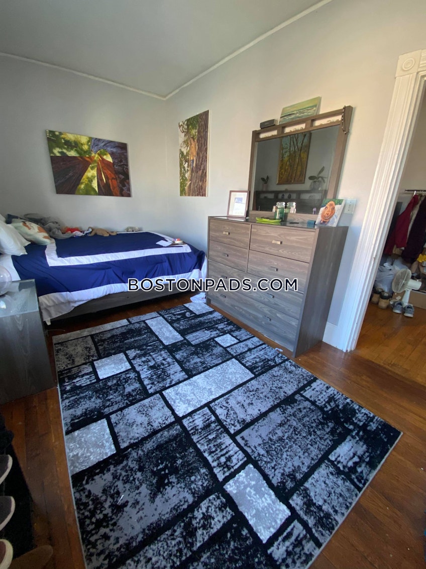 Boston - $4,800+ /month