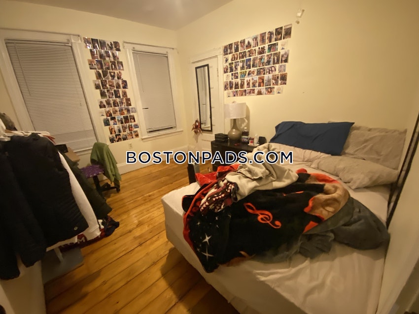 BOSTON - MISSION HILL - 4 Beds, 1 Bath - Image 16