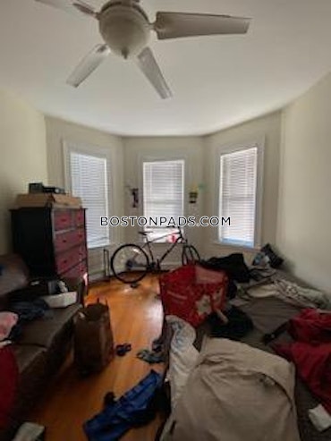 Boston - 5 Beds, 2 Baths