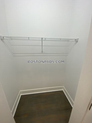 Boston - 1 Beds, 1 Baths