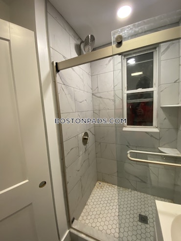 Boston - 1 Beds, 1 Baths