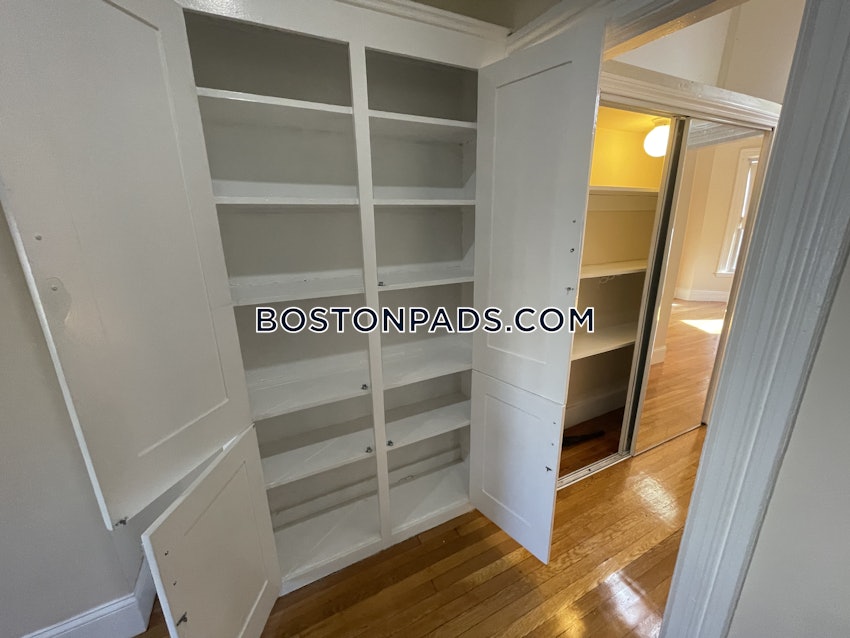 BOSTON - MISSION HILL - 1 Bed, 1 Bath - Image 5