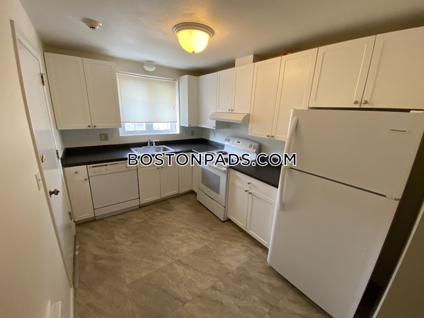 LEXINGTON - 2 Beds, 2 Baths - Image 1