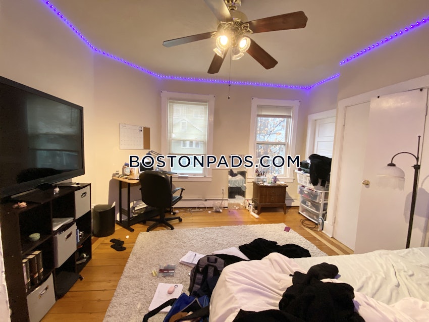 BOSTON - MISSION HILL - 3 Beds, 1 Bath - Image 14