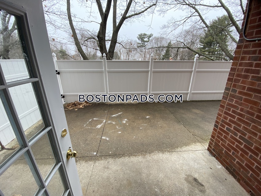 NEEDHAM - 2 Beds, 2 Baths - Image 12