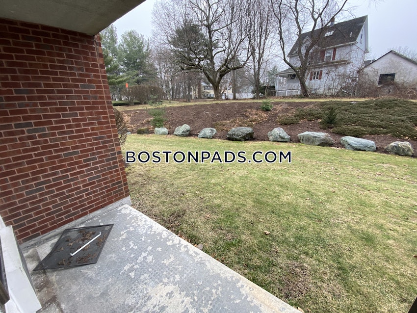 NEEDHAM - 2 Beds, 1 Bath - Image 18