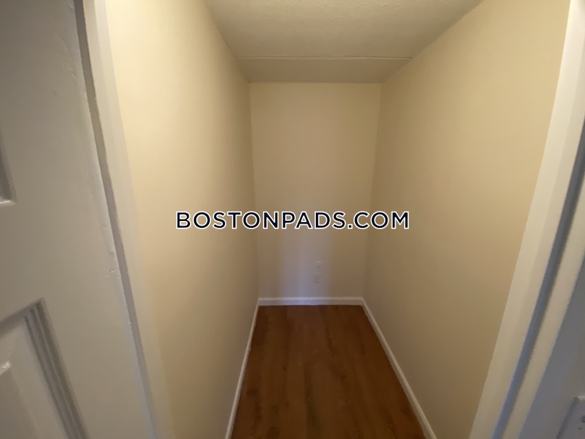 NEEDHAM - 2 Beds, 2 Baths - Image 10