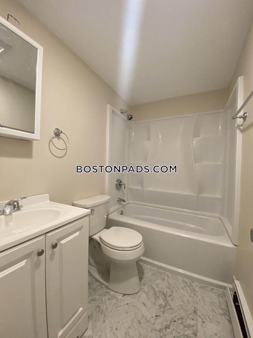 MELROSE - 2 Beds, 1 Bath - Image 9