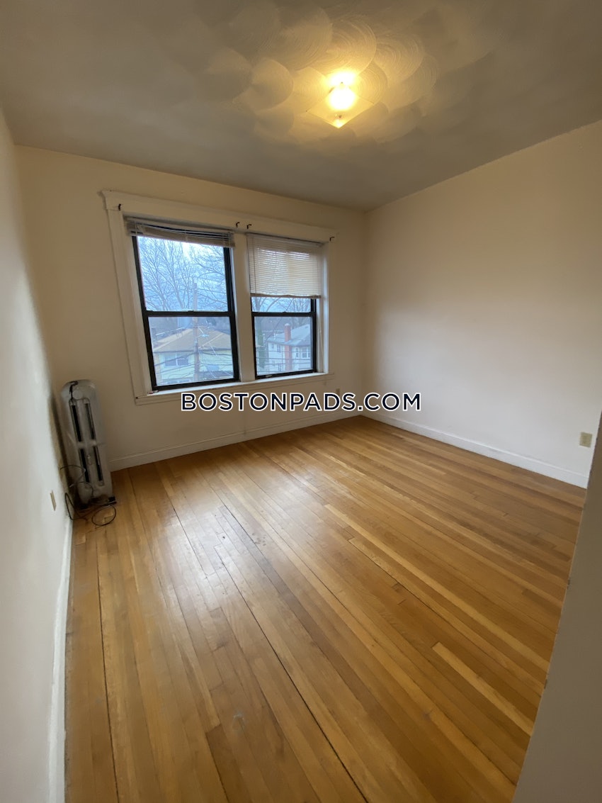 BOSTON - BRIGHTON- WASHINGTON ST./ ALLSTON ST. - 4 Beds, 2 Baths - Image 11