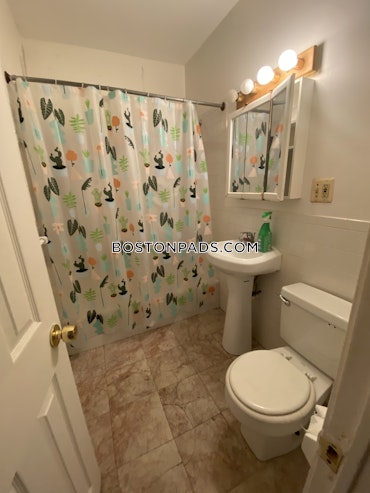 Boston - 4 Beds, 2 Baths