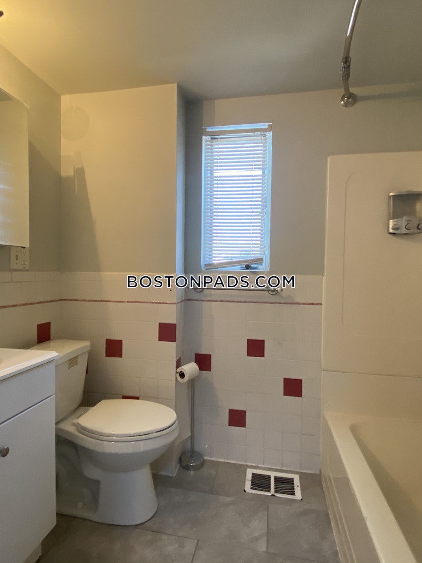 CAMBRIDGE - INMAN SQUARE - 5 Beds, 2.5 Baths - Image 30