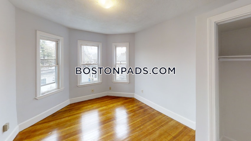 SOMERVILLE - EAST SOMERVILLE - 3 Beds, 1 Bath - Image 3