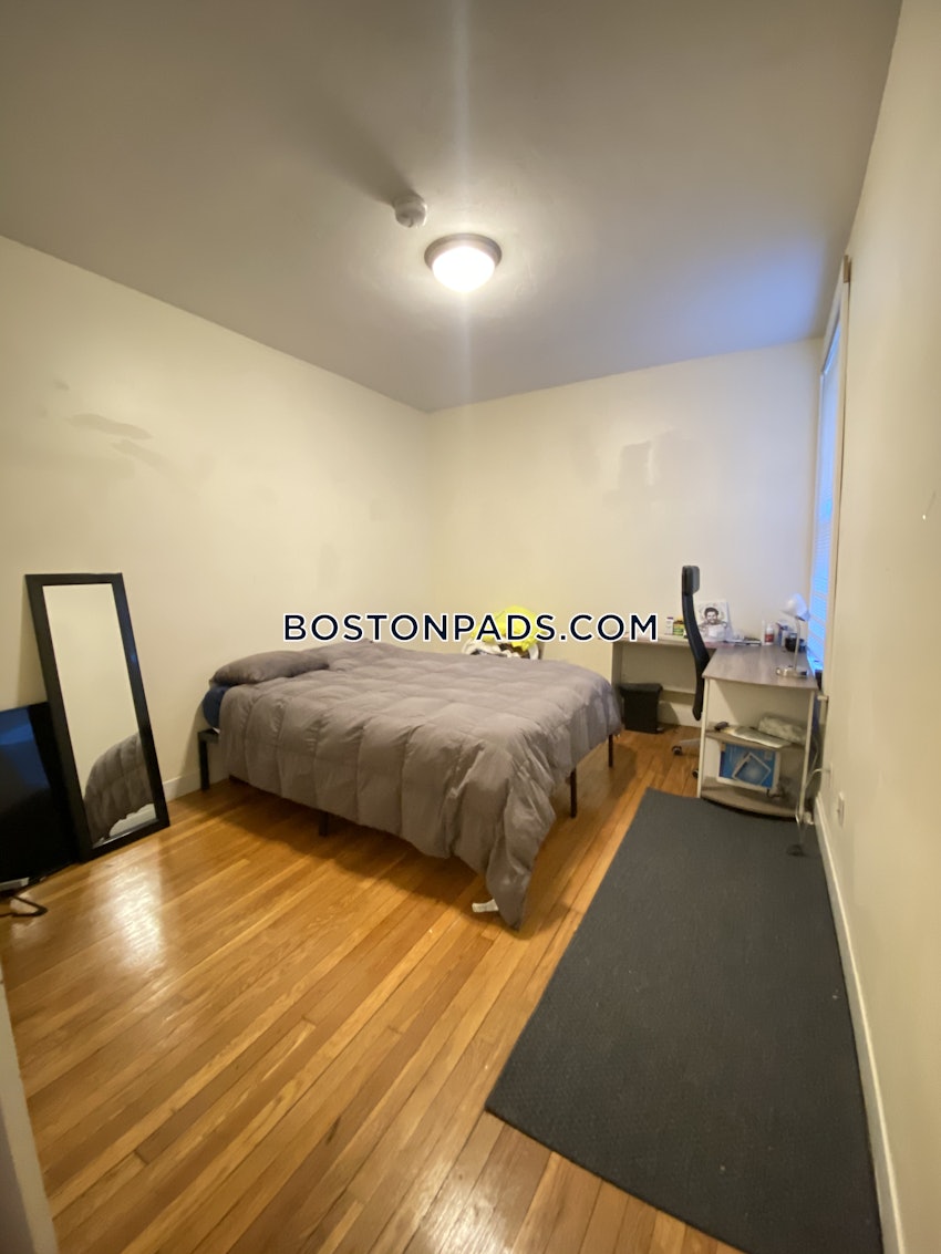BROOKLINE- BOSTON UNIVERSITY - 6 Beds, 3 Baths - Image 10