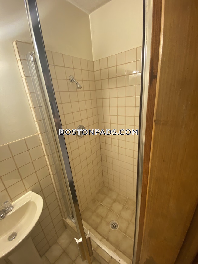 Boston - $2,100+ /mo