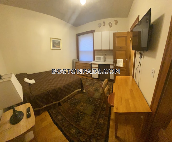 Boston - $2,100+ /mo