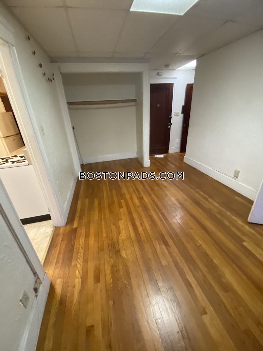 MEDFORD - MEDFORD SQUARE - Studio , 1 Bath - Image 2