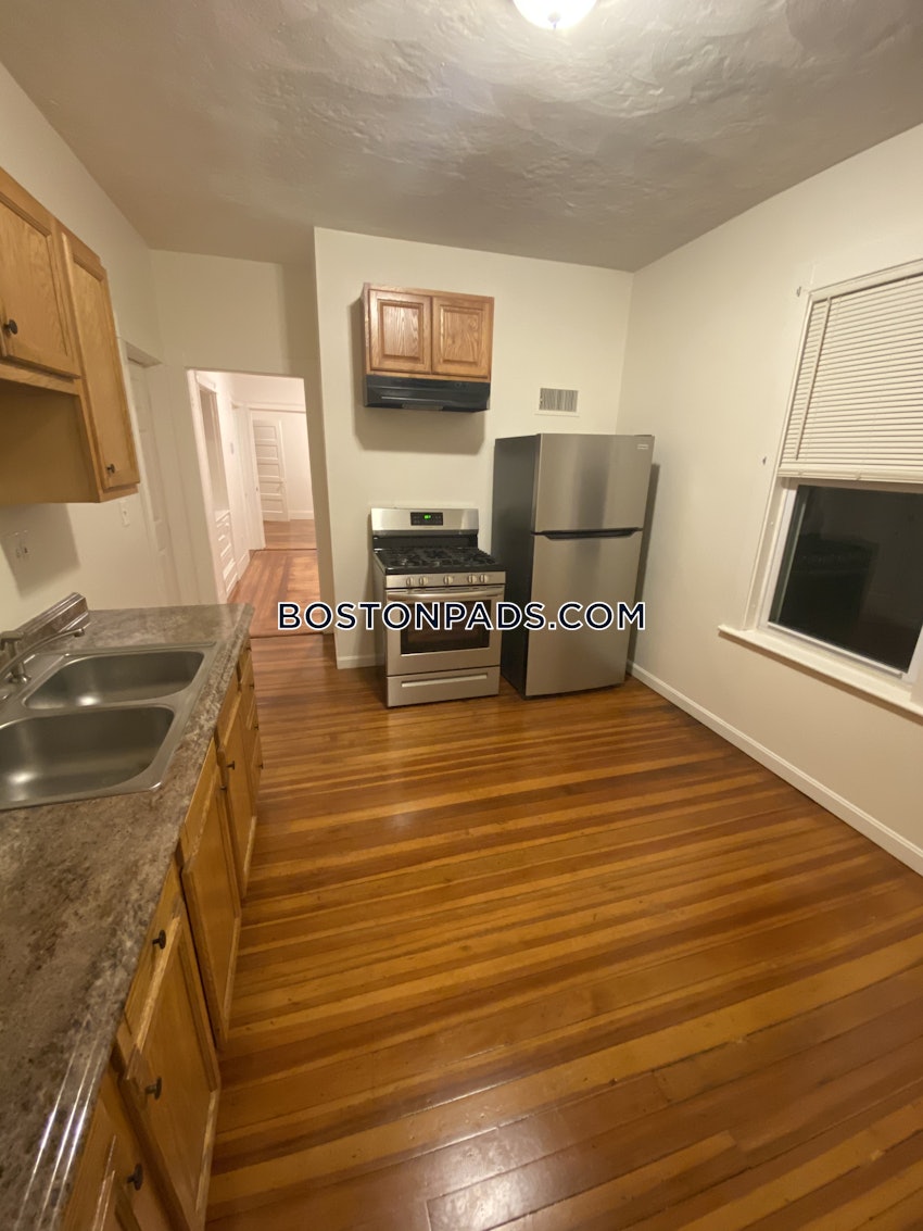 LYNN - 3 Beds, 1 Bath - Image 1