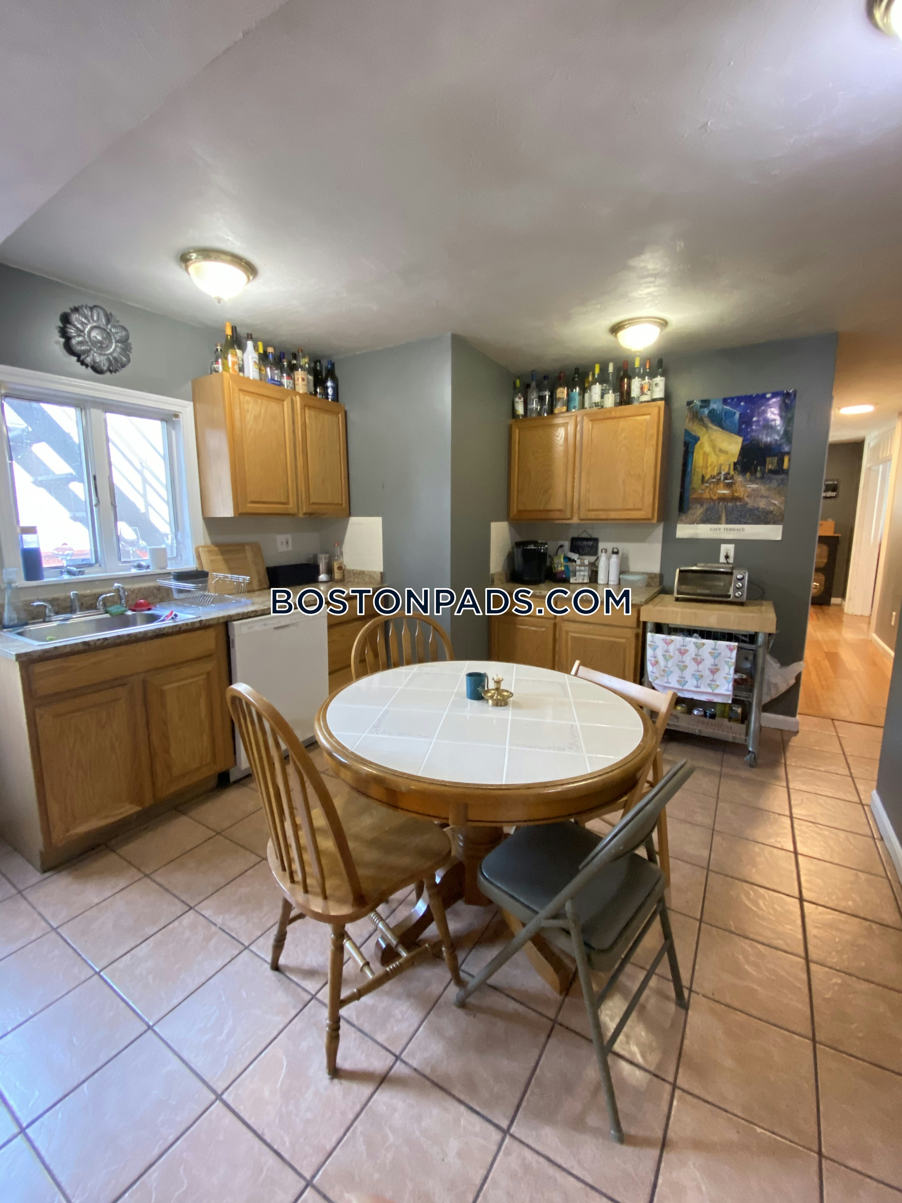 Allston, Boston, MA - 5 Beds, 3 Baths - $6,050 - ID#8010597