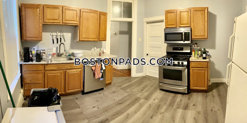 BOSTON - MISSION HILL - 4 Beds, 2 Baths - Image 22