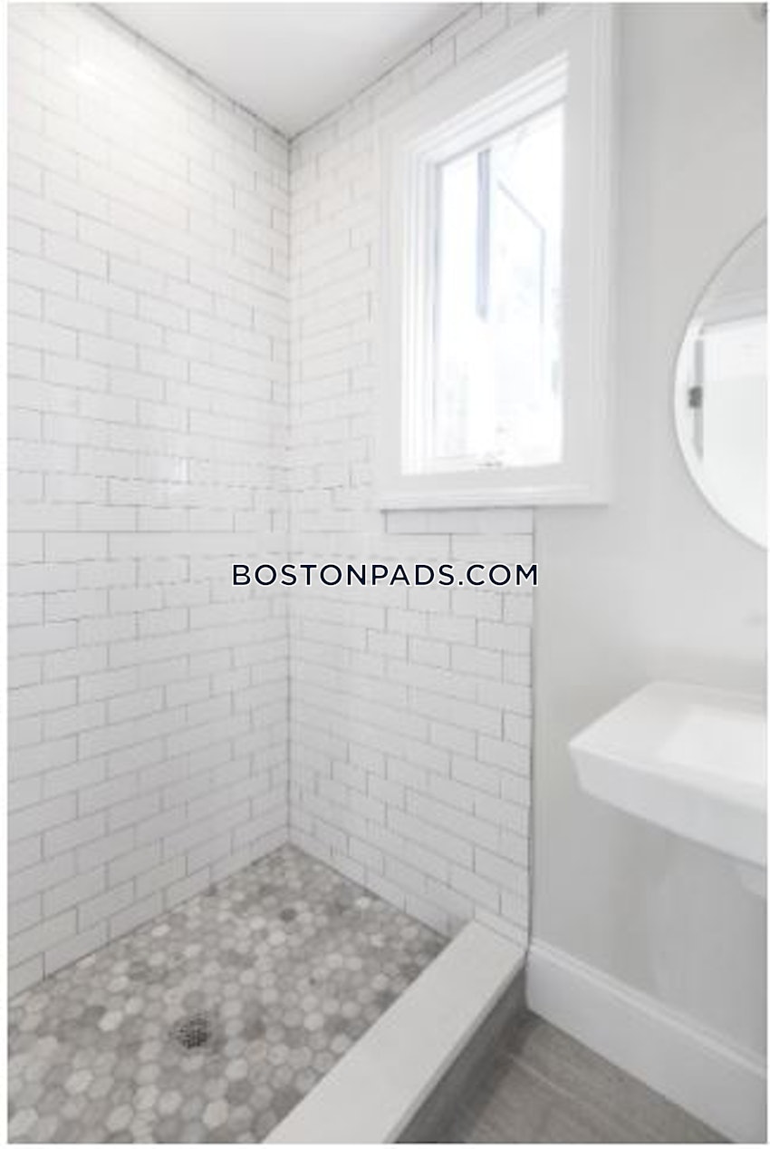 BOSTON - FORT HILL - 4 Beds, 4 Baths - Image 3