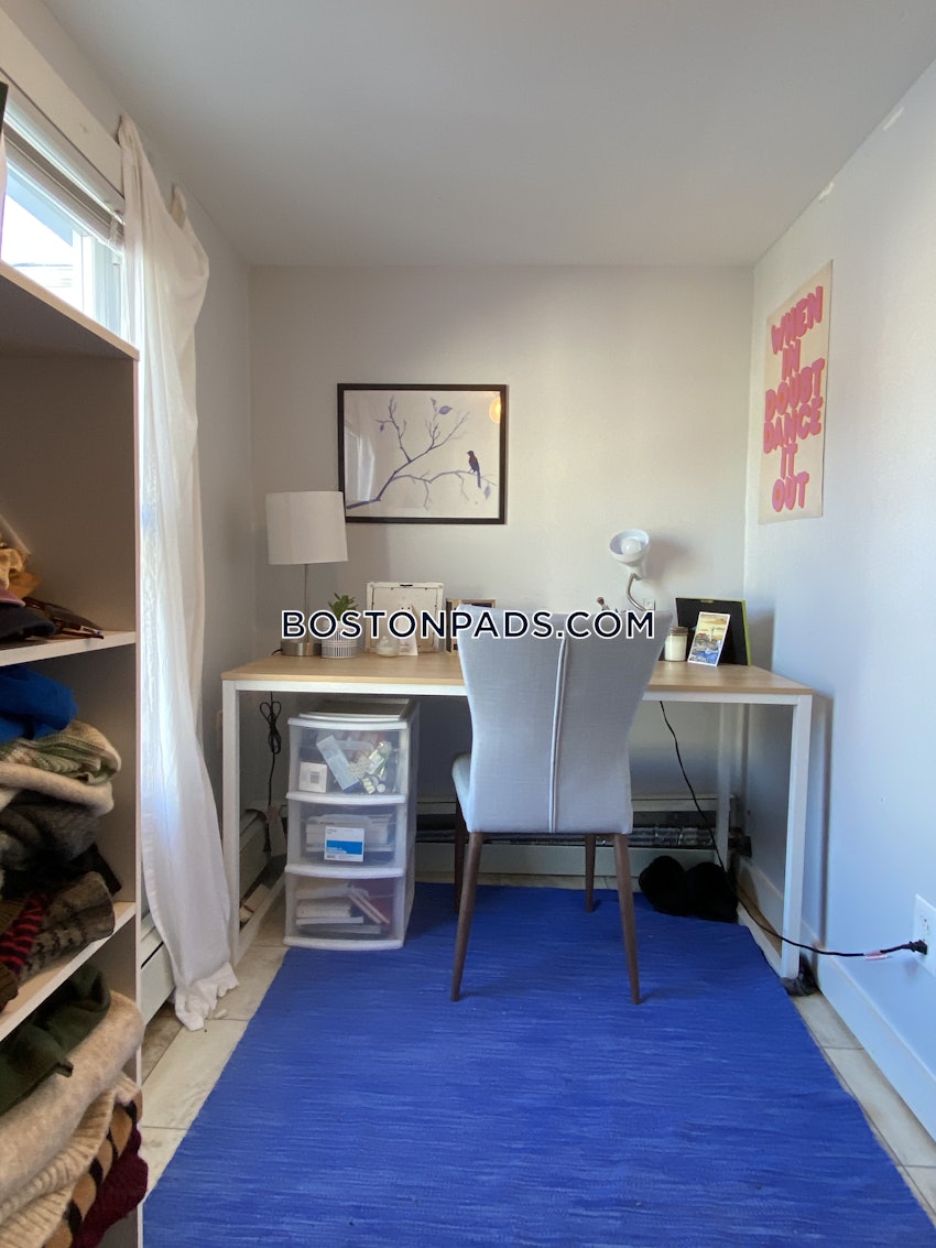 CAMBRIDGE - CENTRAL SQUARE/CAMBRIDGEPORT - 5 Beds, 2.5 Baths - Image 3