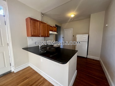 Boston - 3 Beds, 1 Baths