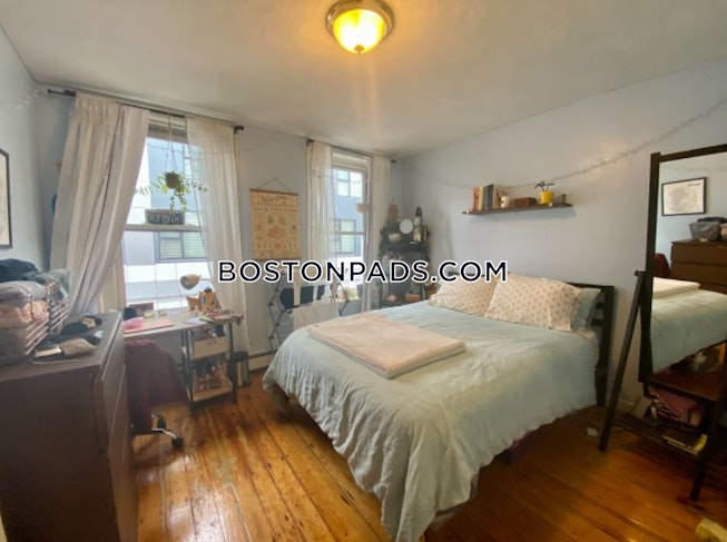 Roxbury Crossing - $4,950+ /mo