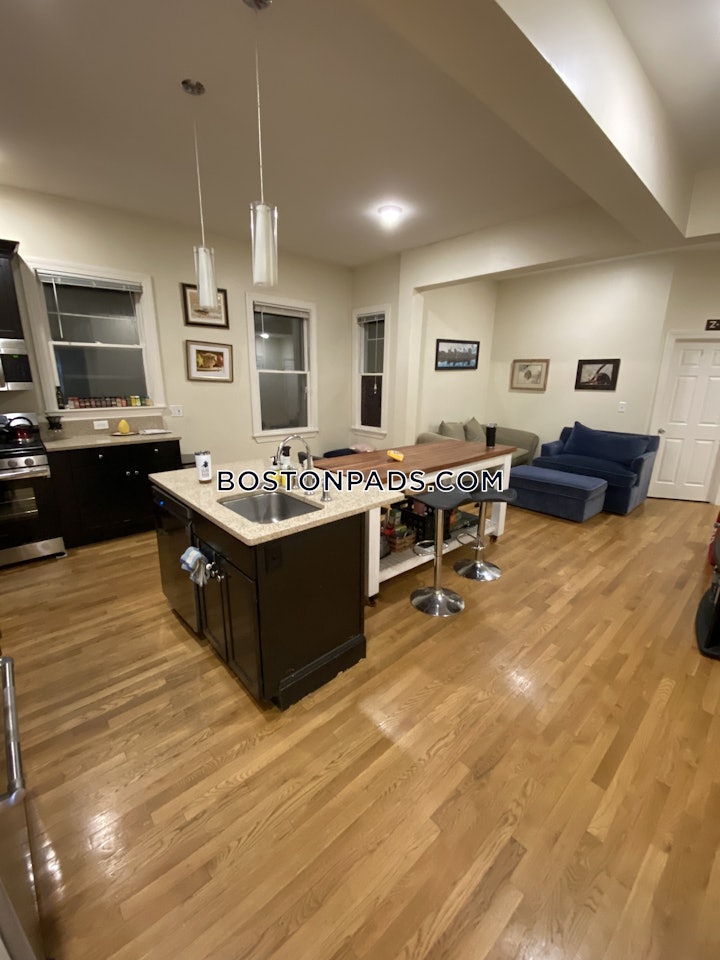 fort-hill-absolutely-fantastic-4-beds-2-baths-on-juniper-st-boston-5200-465512 