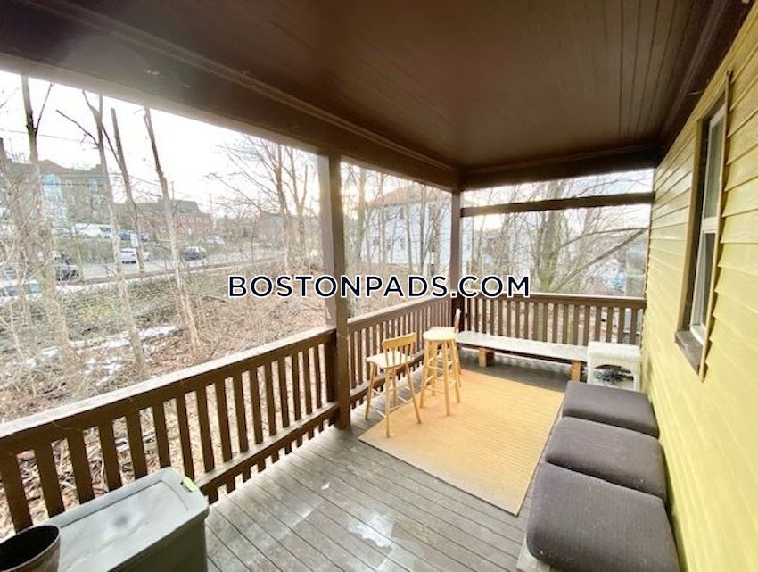 BOSTON - MISSION HILL - 3 Beds, 2 Baths - Image 7