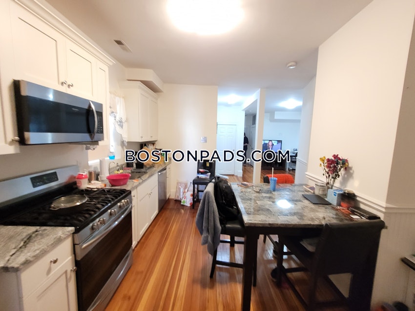 BOSTON - BEACON HILL - 3 Beds, 1 Bath - Image 2