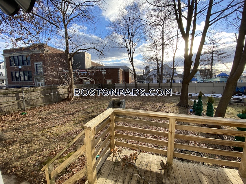 QUINCY - NORTH QUINCY - 3 Beds, 1 Bath - Image 14