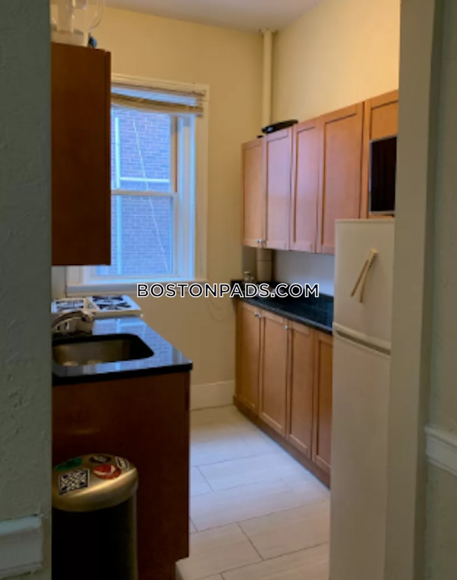 Boston - $2,500+ /mo