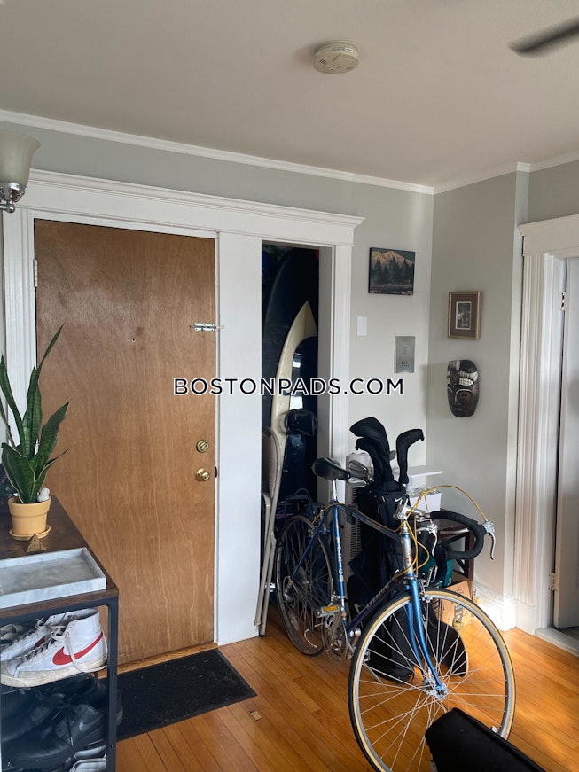 Boston - $2,700+ /mo