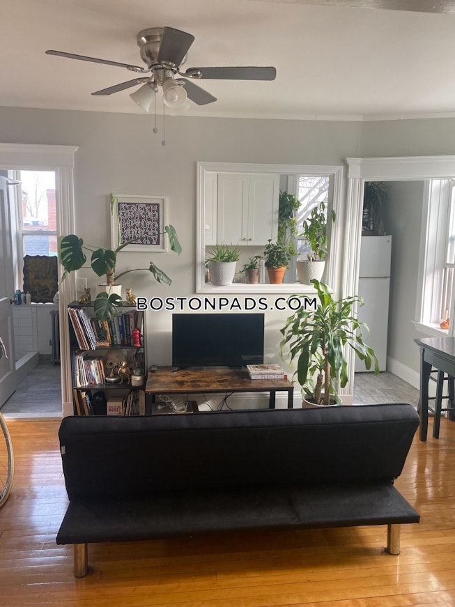 Boston - $2,700+ /mo