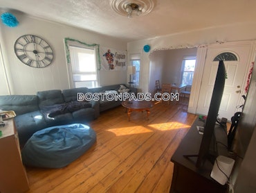 Boston - 4 Beds, 2 Baths