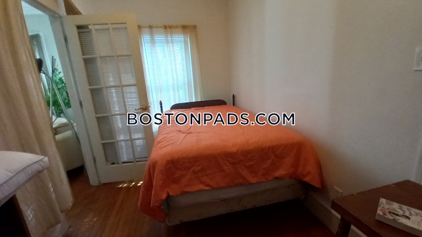 MALDEN - 3 Beds, 1 Bath - Image 2