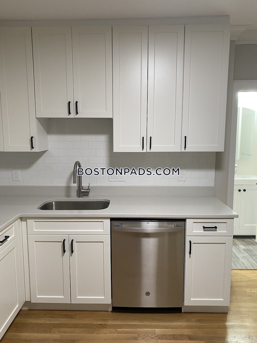 BOSTON - ROSLINDALE - 2 Beds, 1 Bath - Image 4