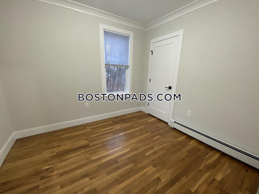 BOSTON - ROSLINDALE - 2 Beds, 1 Bath - Image 17