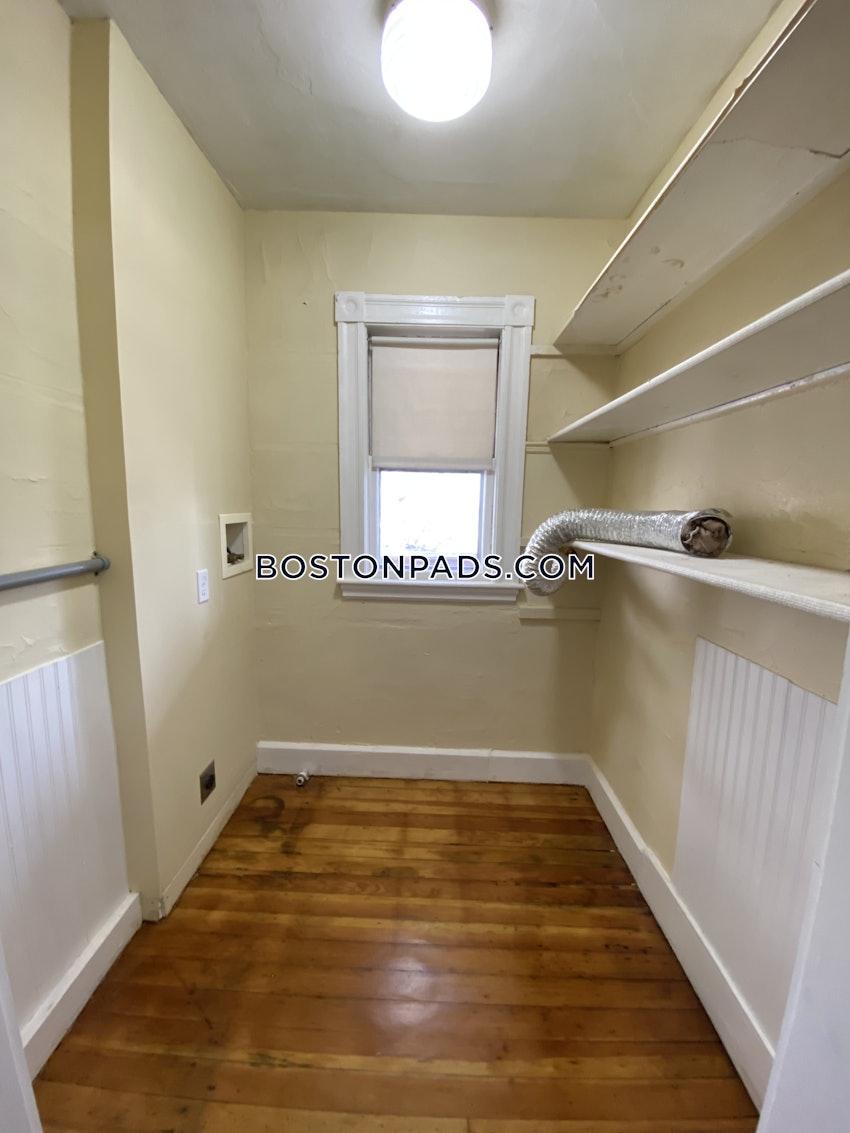 MEDFORD - WELLINGTON - 2 Beds, 1 Bath - Image 7