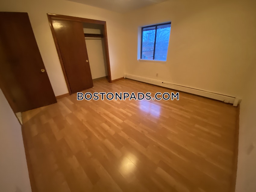 MEDFORD - TUFTS - 2 Beds, 1 Bath - Image 1