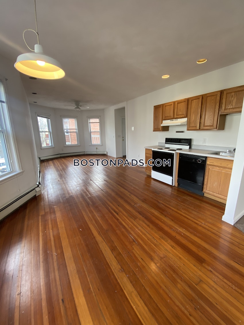 BOSTON - LOWER ALLSTON - 3 Beds, 1 Bath - Image 6