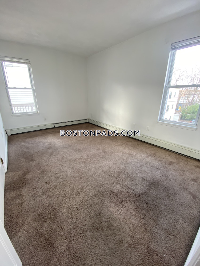 BOSTON - LOWER ALLSTON - 3 Beds, 1 Bath - Image 8