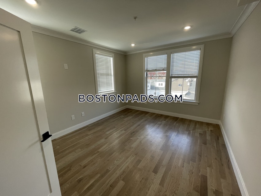 BOSTON - EAST BOSTON - MAVERICK - 3 Beds, 2 Baths - Image 8