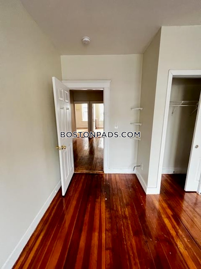 Boston - $4,350+ /mo