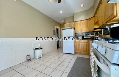 Brookline 4 Beds 2 Baths  Cleveland Circle - $5,675 No Fee