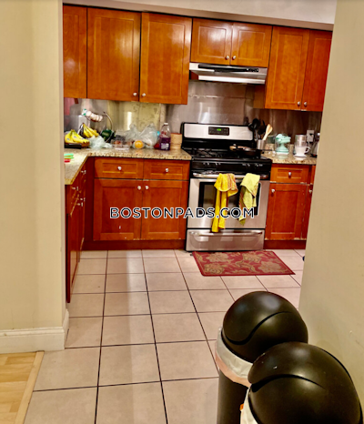 Brookline 3 Beds 2 Baths  Cleveland Circle - $4,740 No Fee